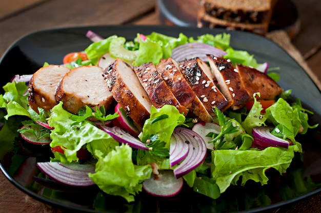 Grilled Chicken Salad: A Balanced Meal